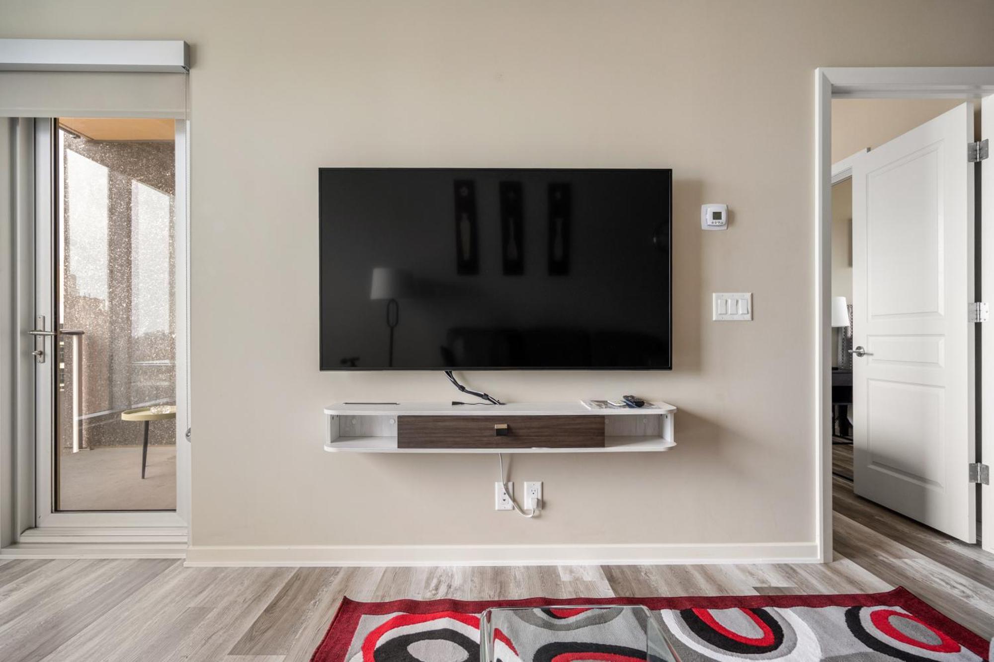 City Centre Retreat - 1Br Condo With Desk YYC Eksteriør billede
